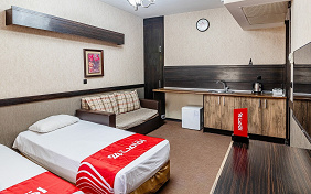 Apadana Hotel Mashhad