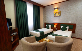 One-Bedroom Royal Apartment for Four Helma Hotel Mashhad