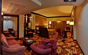 Special Royal Suite for Four People Homa International 2 Hotel Mashhad