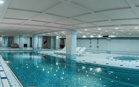 Pariz Hotel Tehran