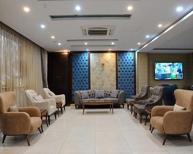 Amatis Hotel Tehran 16