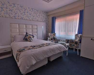 Baloot Hotel Tehran 1