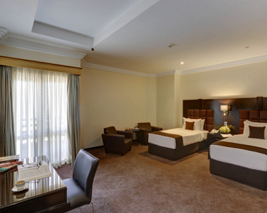 Bozorg Hotel Tehran 38