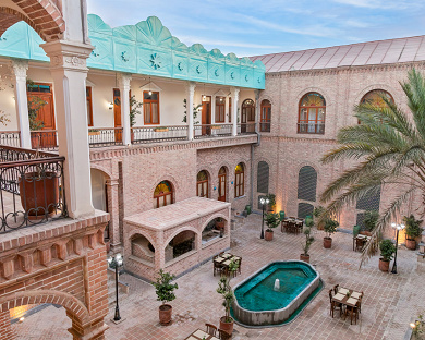 Emarat Maloukaneh Boutique Tehran 6