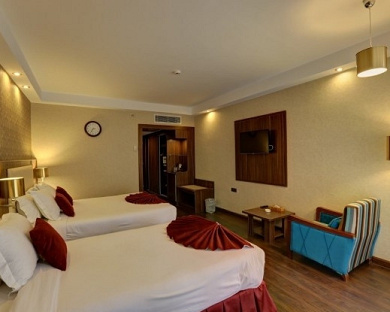 Enghelab Hotel Tehran 24
