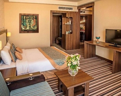 Enghelab Hotel Tehran 26