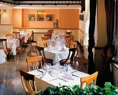 Eskan Hotel Tehran 25