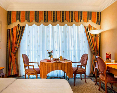 Esteghlal Hotel Tehran 29