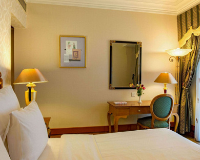 Esteghlal Hotel Tehran 31