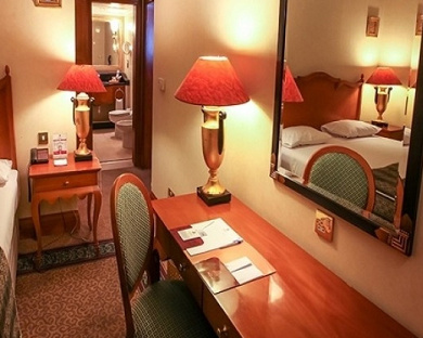 Esteghlal Hotel Tehran 40