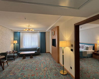 Ghasr Al Ziyafeh Nour Hotel Mashhad 10