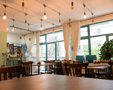 Ivan Hostel Traveler House Tehran 7