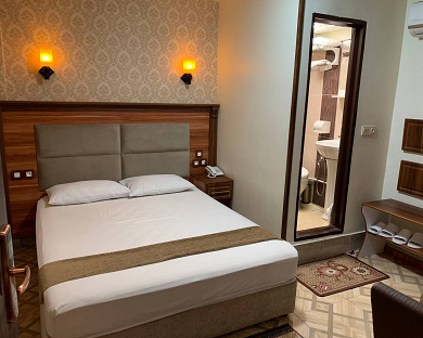 Kakh Ziba Hotel Tehran 11