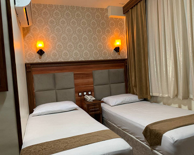 Kakh Ziba Hotel Tehran