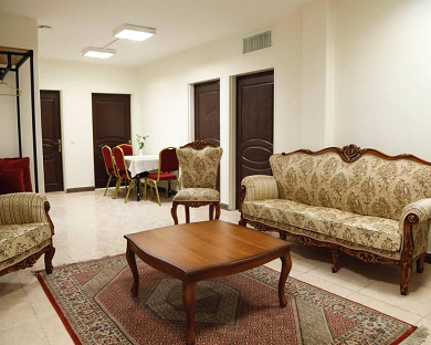 Persian Plaza Motahari Traveler House Tehran 6