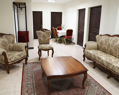 Persian Plaza Motahari Traveler House Tehran 11