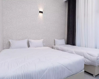 Pirooz Hotel Tehran 17