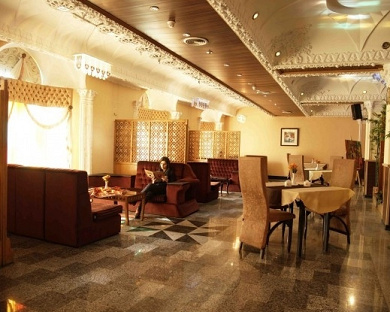 Shahr Hotel Tehran 13