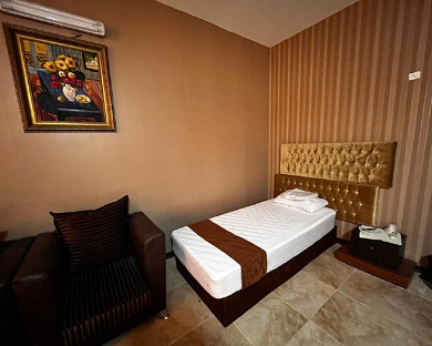 Simorgh Hotel Tehran 6