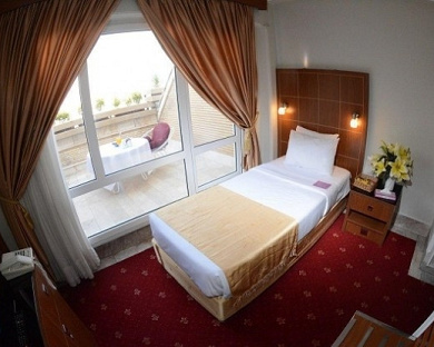 Tara Hotel Mashhad 65