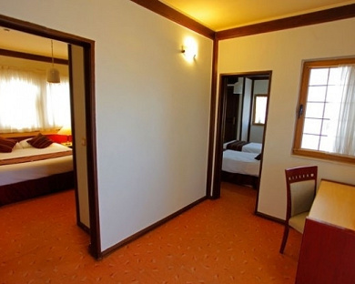 Tourist Toos Hotel Mashhad 17