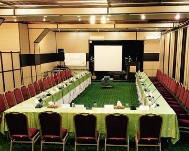 Varzesh Hotel Tehran 10
