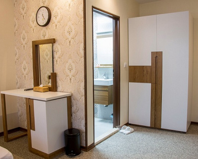 Vernos Hotel Tehran 14
