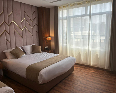 Versailles Hotel Tehran 12