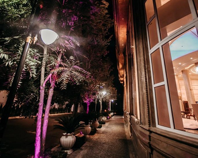 Wisteria Hotel Tehran 16